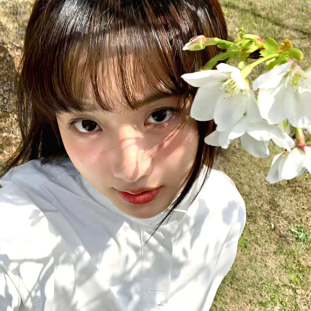 高档私房菜馆实拍：当红小花素颜现身菜市场，公司火速否认